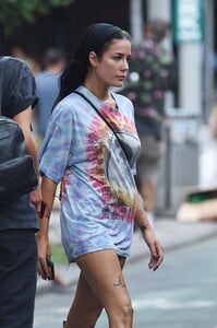 halsey-tatsu-ramen-in-nyc-08-27-2019-2.jpg