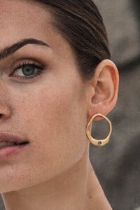 hazeandglory-jewelry-Lola-gold-earrings-3.jpg