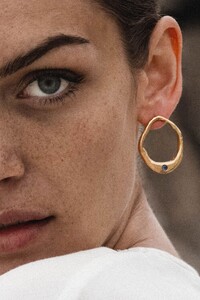 hazeandglory-jewelry-Lola-gold-earrings-4.jpg