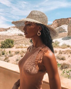 jastookes_66477586_169505120879249_7291937382431120846_n.jpg