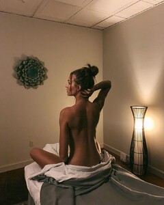 josephineskriver_66283690_162740934892418_1879108792183039955_n.jpg