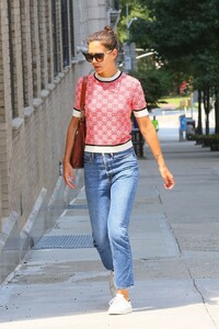 katie-holmes-in-casual-outfit-nyc-08-04-2019-0.jpg