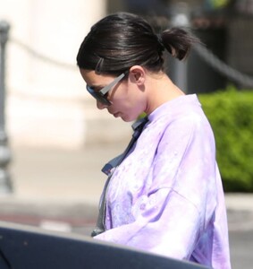 kim-kardashian-street-style-malibu-08-04-2019-3.jpg