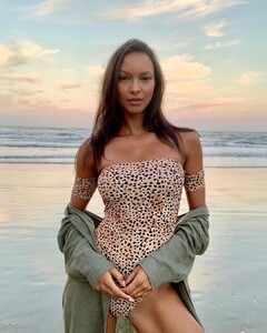 laisribeiro_67360132_681360262346620_3901743152323791859_n.jpg