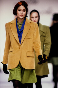 lolita-lempicka-fw-1990-1.thumb.jpg.5f1d03fc21b612e8d5dd7786305d7dba.jpg