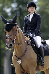 mary-kate-olsen-the-international-jumping-of-the-longines-global-champions-tour-in-paris-july-2019-15.jpg