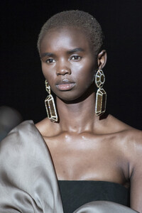 schiaparelli-hc-clp-rf19-8710.thumb.jpg.5d767ffd1f0f8fdfa552a6ab8d5f2675.jpg