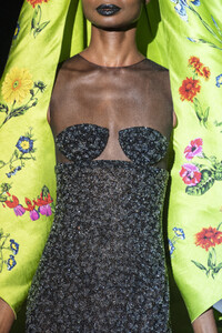 schiaparelli-hc-clp-rf19-9085.thumb.jpg.9cb00da8566526e816a48a443744fa68.jpg