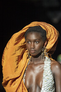 schiaparelli-hc-clp-rf19-9263.thumb.jpg.6457635381c120ab987fee37d9fa223f.jpg