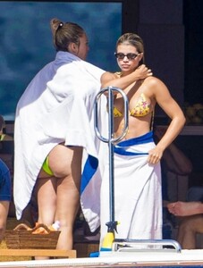 sofia-richie-in-a-bikini-on-holiday-in-positano-08-08-2019-5.jpg