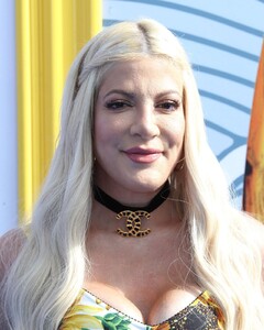 tori-spelling-fox-s-teen-choice-awards-2019-2.jpg