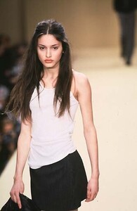 vivienne-tam-fw-1997-2.thumb.jpg.087e19045eebb910b0d40e5e347a6aab.jpg