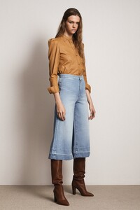 00007-Frame-SS20-Ready-To-Wear.thumb.jpg.7fdb8b800d5b481f969ee40c45f35d59.jpg