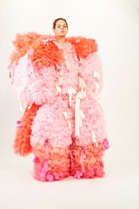 00009-TOMO-KOIZUMI-SS20-Ready-To-Wear.thumb.jpg.aecf6d0296c1f1cd90c73ba036ec2af4.jpg