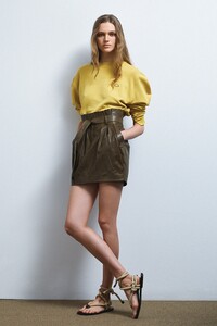 00015-Frame-SS20-Ready-To-Wear.thumb.jpg.6a82d8ebf402925a1a3b7229ae70daad.jpg