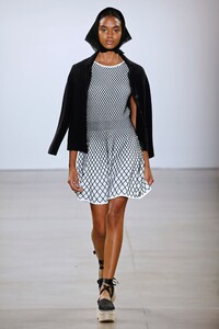 00017-Chocheng-Ready-To-Wear-Spring-2020.thumb.jpg.abdccf685dd785814140aa50a0d4b505.jpg