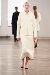 00023-THE-ROW-SS20-Ready-To-Wear.thumb.jpg.16c8b683a313ca3d6d3d4391b92afe3d.jpg