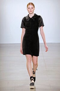 00031-Chocheng-Ready-To-Wear-Spring-2020.thumb.jpg.5e4ac1270c693fac26b125774026f2b8.jpg