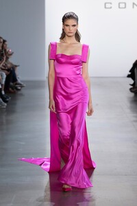 00049-Cong-Tri-Ready-To-Wear-Spring-2020.thumb.jpg.b0066e19dc24fd42a4b0b5043dd407fe.jpg