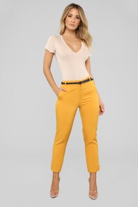 01-24-19_Studio_1_RM_09-52-38_P10251_Mustard_0578_JD.jpg