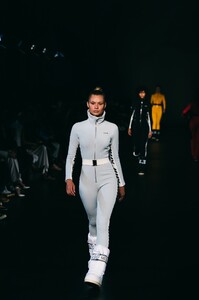 09-kith-air-fw20-main-30.thumb.jpg.c865c5ae73eb59363a8eeb285ec65863.jpg
