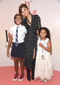 Zendaya+Coleman+Lanc+Ambassador+Zendaya+Celebrates+yFAVOrS2mhox.jpg