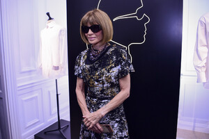 Anna+Wintour+Karl+Lagerfeld+Exhibition+Tribute+C67wCEPlUQ9x.jpg