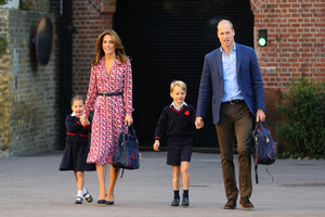 Kate+Middleton+Princess+Charlotte+First+Day+bBN0WPDA5pLx.jpg