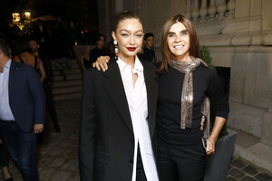 Carine+Roitfeld+Karl+Lagerfeld+Exhibition+cHzdsyPeNumx.jpg