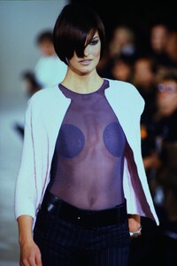 1044802153_marc-jacobs-fw-1995-linda-evangelista(7).thumb.jpg.debe0217ec6772b3cb505bed92c75321.jpg