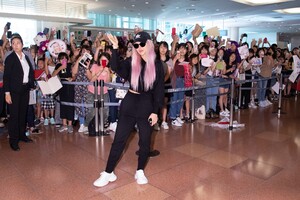        dov090919BZNimage129.jpg
