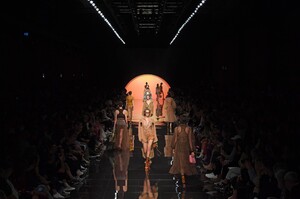       gig190919BZNimage120.jpg