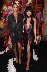 Lais+Ribeiro+Harper+BAZAAR+Celebrates+ICONS+21mcZ3ih-xNx.jpg