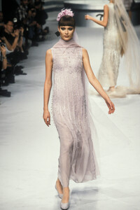 106180956_Chanel1995HauteCouture117.thumb.jpg.a59dfe9220d5bb5d94479659f5371a2c.jpg