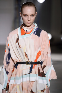 1069644201_ProenzaSchoulerRunwaySeptember2019Newu2HYoRWtOyKx.thumb.jpg.be5c70db8a42b44c9ea99bd5c7abe06d.jpg