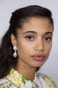 1081302147_ToryBurchSpring2020Backstage4T-iGqa9eJTx.thumb.jpg.6b3f8aea817d018856efbbe08669cd66.jpg