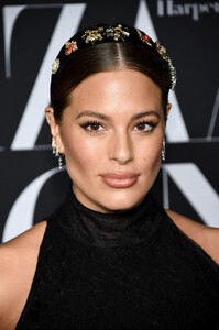 Ashley+Graham+Harper+BAZAAR+Celebrates+ICONS+AwHyuG8lfwhx.jpg