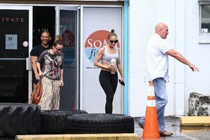       lop150919BZNimage27.jpg