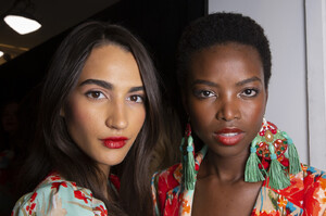 1128214854_BadgleyMischkaSpring2020BackstagecWfvjB2xri3x(1).thumb.jpg.273e6a850c98779bc0f1927e3a3a54ba.jpg