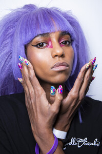 1130613752_JeremyScottSpring2020BackstageC5QNMW3deZNx.thumb.jpg.81e2b09dee47cf25c47444f62aac25b1.jpg