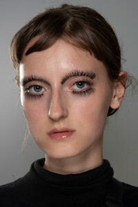 1145550538_GucciSpring2020Backstage51jKgTBfrgdx.thumb.jpg.66555fba6c415f9574127c7fa47b3622.jpg