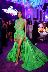 Cindy+Bruna+Rihanna+5th+Annual+Diamond+Ball+yOOHXHNVpo-x.jpg