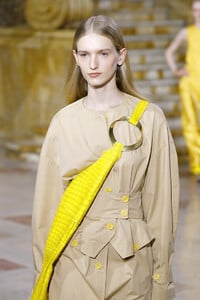 1145916444_SiesMarjanRunwaySeptember2019NewYorkVCaElj_a36Ax.thumb.jpg.d3cde6d3fc95d5b4034a7ff6b00b522b.jpg