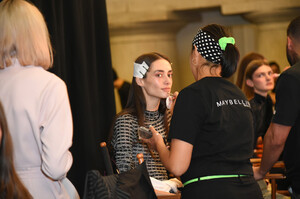 1146480971_StaudBackstageSeptember2019NewYorkFashionnY_E7XbbESax.thumb.jpg.45fbbed57a60201c21ed8a595f07ebc9.jpg
