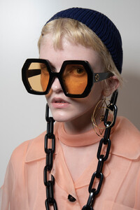 1160713667_GucciSpring2020BackstageJWdQUG-UxhHx.thumb.jpg.d97f0009d9a2647bd8f42173c7334dca.jpg