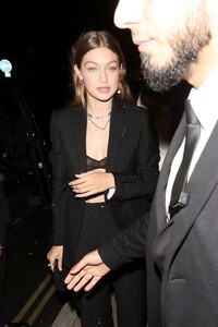       gig160919BZNimage18.jpg