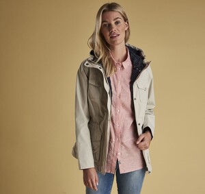 Hannah Cooper - barbour_98.jpg