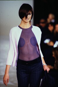 1163866359_marc-jacobs-fw-1995-linda-evangelista(9).thumb.jpg.2779ddcdb8c6eee1320b3fd532bab0a5.jpg