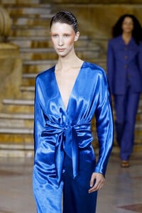 1164550806_SiesMarjanRunwaySeptember2019NewYorkp-gHiGpyPu1x.thumb.jpg.5100eab8bfdb13b3184c7f2620787485.jpg