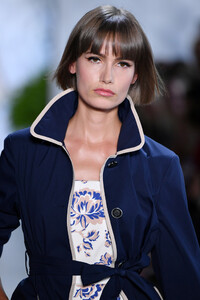 1167708975_DennisBassoRunwaySeptember2019NewYorkMmRcPZcsy2_x.thumb.jpg.b88be2161aa50e0d4c458711824d5b1f.jpg